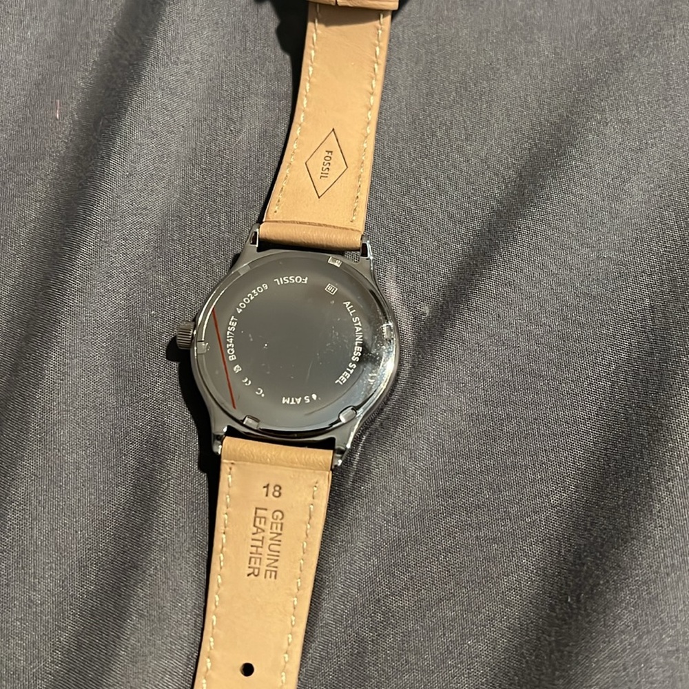 Fossil Watch - Picture 7 of 8